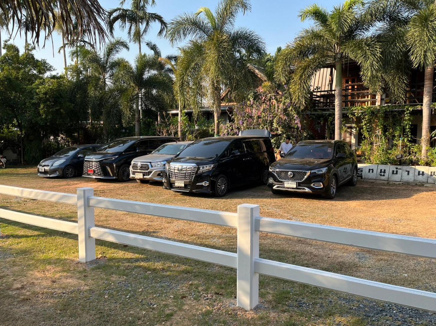 Krunou Baanpak Hotel Trat Bagian luar foto