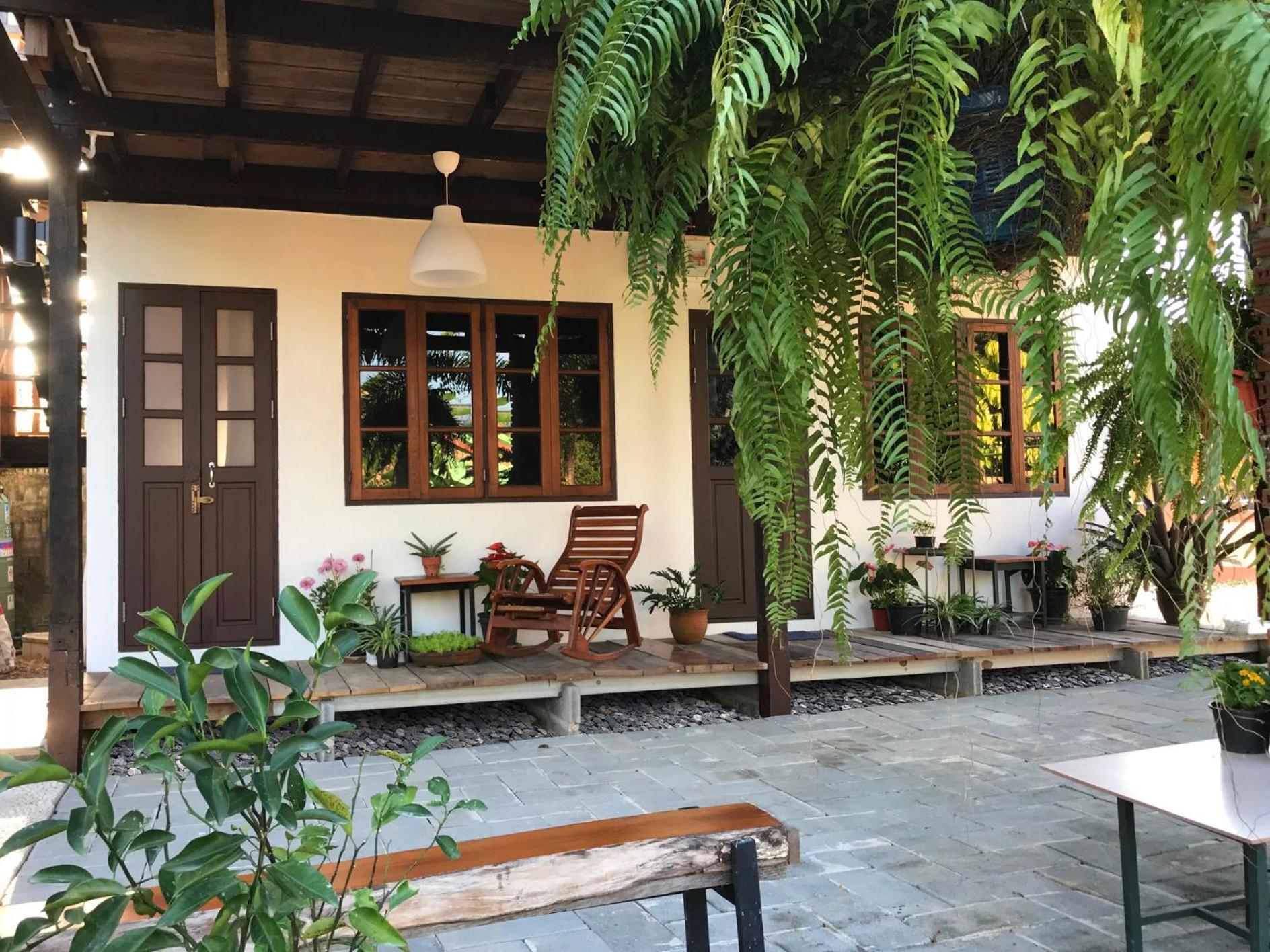 Krunou Baanpak Hotel Trat Bagian luar foto