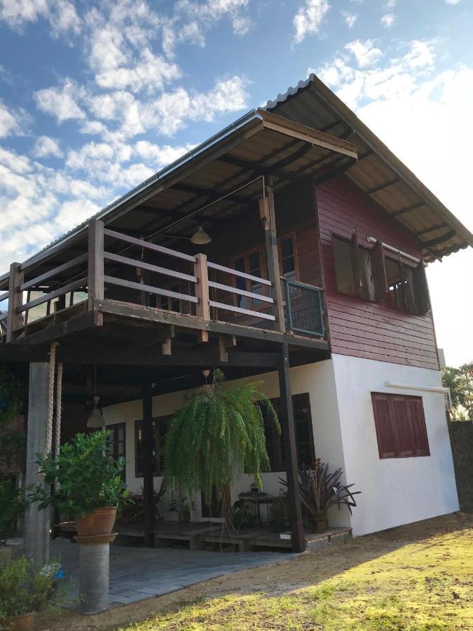 Krunou Baanpak Hotel Trat Bagian luar foto