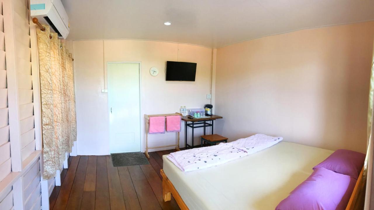 Krunou Baanpak Hotel Trat Bagian luar foto