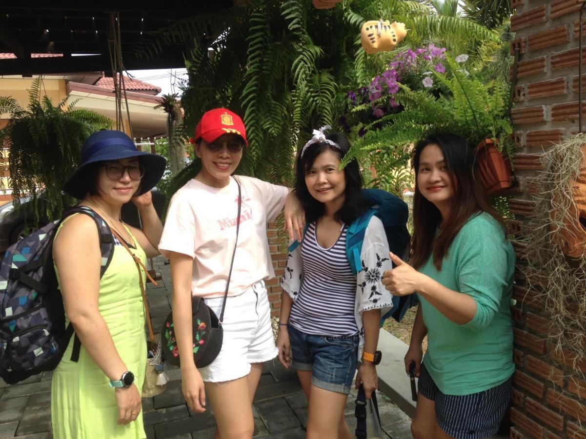 Krunou Baanpak Hotel Trat Bagian luar foto